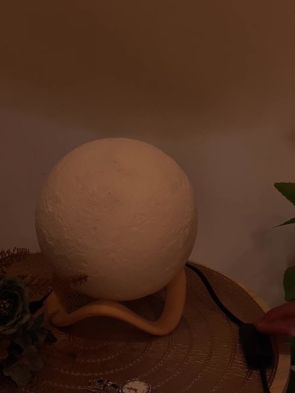 LUNA LUXE - 🌕 Moon Lamp